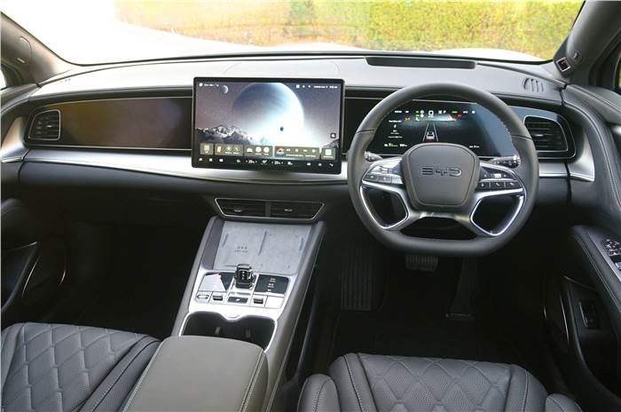 BYD Sealion 7 interior